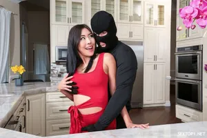MEYD-839 Vợ tôi ngoại tình...Tôi quyết định trả thù.