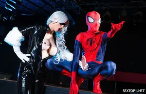 đưa nữ đồng nghiệp vú đẹp say xỉn về nhà, thanh niên tranh thủ tí…